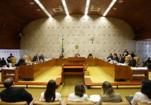 ADI de autofinanciamento de campanhas segue esquecida no STF