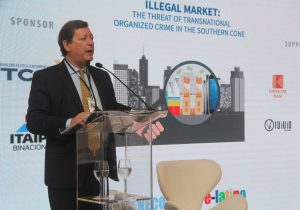 De importador, Brasil passa a ser grande produtor de produtos piratas