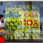 Pré-Black: Metade dos consumidores pesquisam preços com antecedência