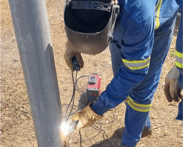GDF faz trabalho para conter roubo de cabos elétricos
