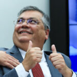 Ao lado de Fontelles, Dino passa fim de ano no interior do Piauí