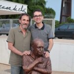 Estátua de Niemeyer é inaugurada na Casa de chá de Brasília