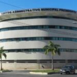 Prefeitura de Muriaé (MG) inova e entrega jaqueta, mochilas e tênis a alunos