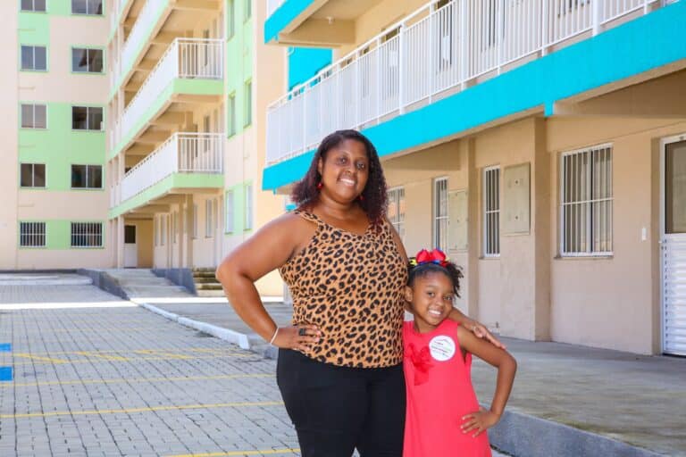 Governo sorteia 220 moradias no Complexo do Alemão