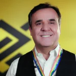 Festa de vice do BB teve show de Caetano e Pretinho