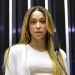 Erika Hilton silencia sobre mortes de policiais mulheres