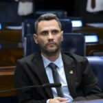 Pipa política de Cleitinho tem rabiola enrolada e nome