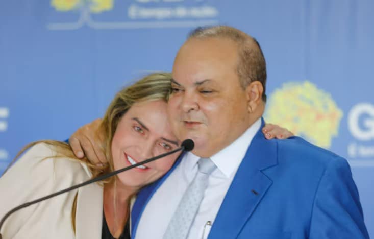 Vice de Ibaneis, Celina finge ter sucedido Governo de oposição