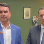 Derrite causa ciumeira em reunião com Flávio